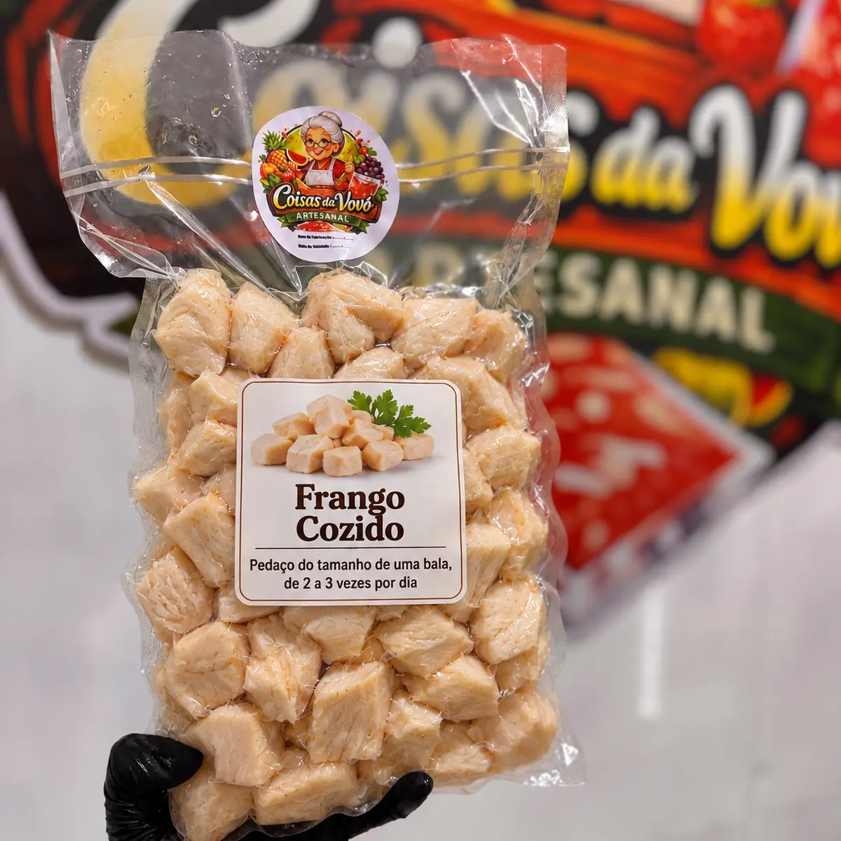 Petisco natural de frango para pets — embalagem da Coisas da Vovó Artesanal