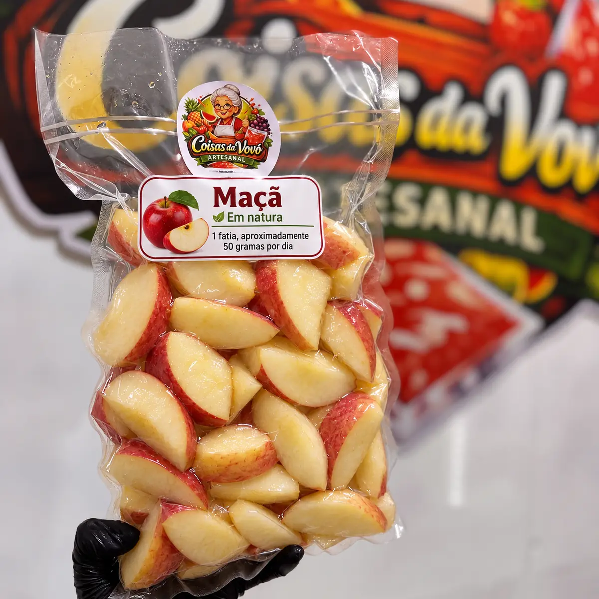 Petisco natural de maçã para pets — embalagem da Coisas da Vovó Artesanal
