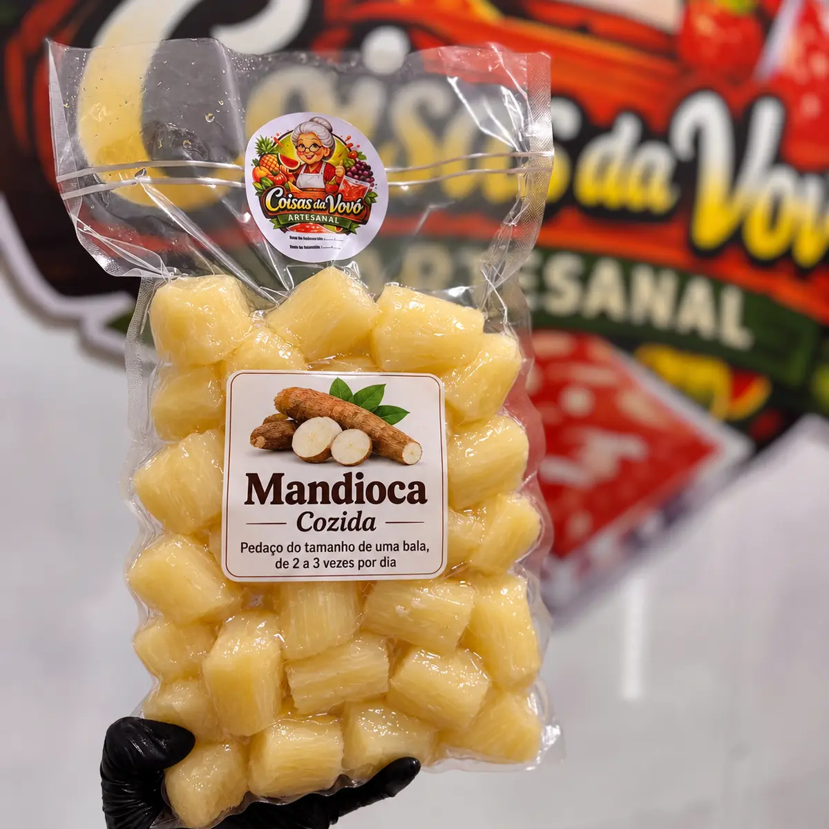Petisco natural de mandioca para pets — embalagem da Coisas da Vovó Artesanal